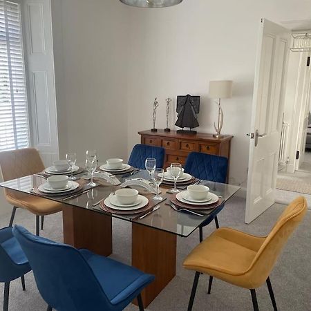Fantastic Home In Brightons, Falkirk. Polmont Eksteriør billede