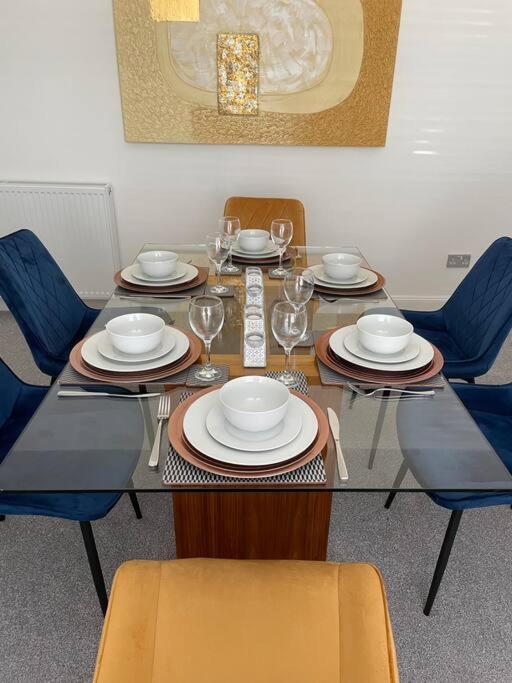 Fantastic Home In Brightons, Falkirk. Polmont Eksteriør billede