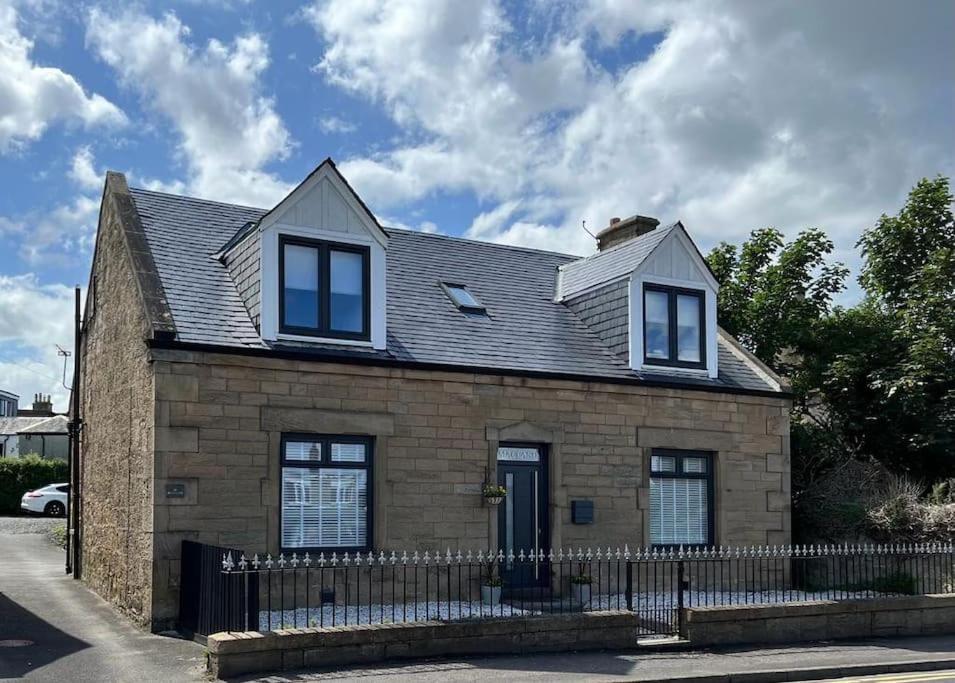 Fantastic Home In Brightons, Falkirk. Polmont Eksteriør billede