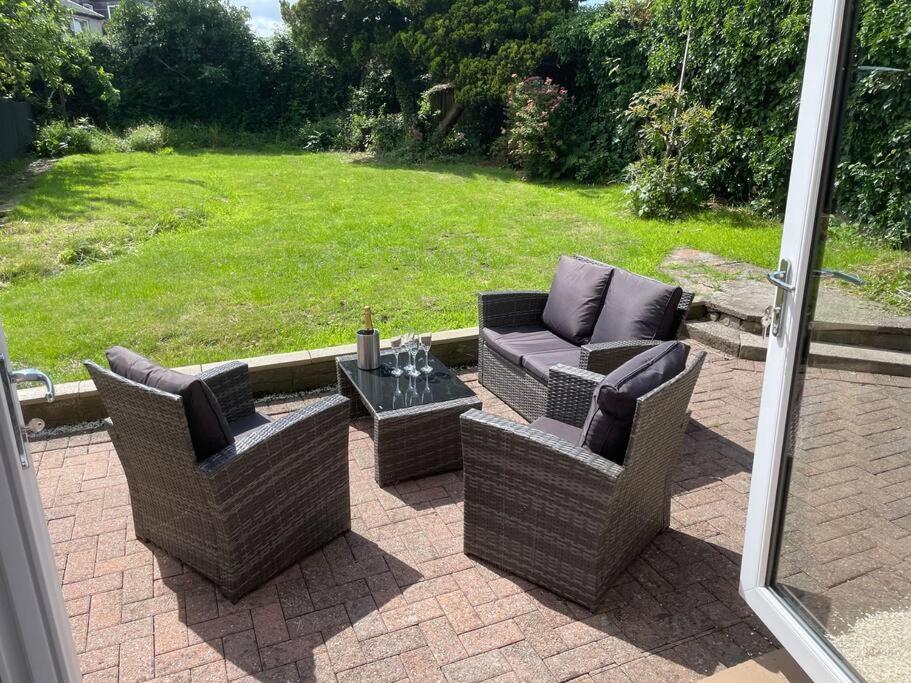 Fantastic Home In Brightons, Falkirk. Polmont Eksteriør billede